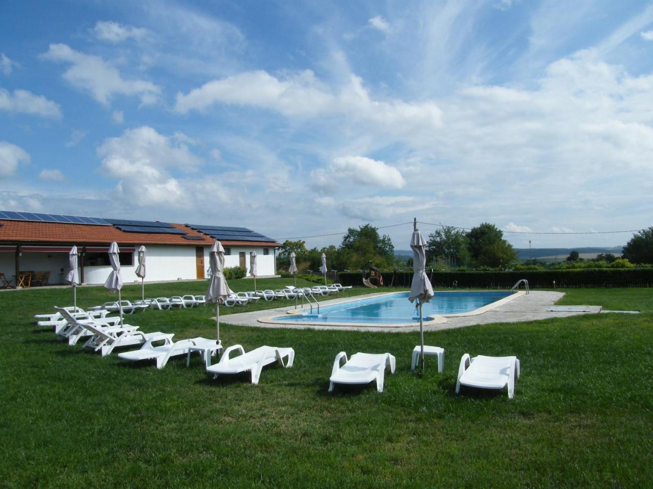 Rumika Ecocenter Elhovo  Exterior foto